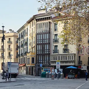 https://pamplonapartments-duque-de-ahumada.sansebastianhotels.net