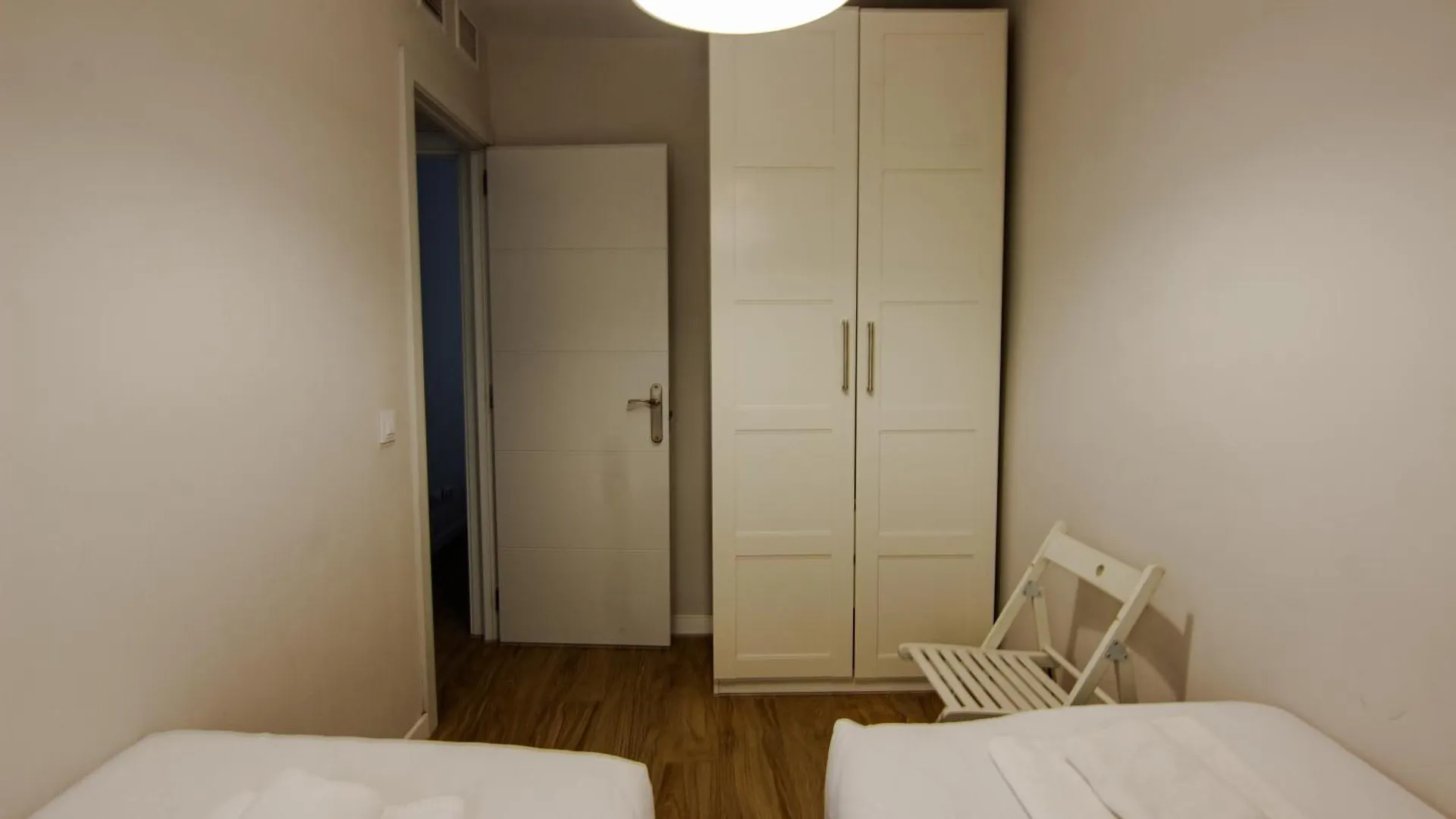 Apartment Rentalsevilla Pacheco Y Nunez Del Prado Spain